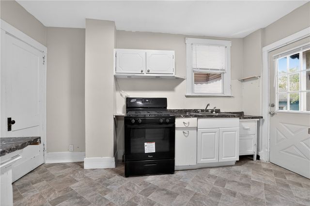 1508 Abraham St, Mckeesport, PA 15132
