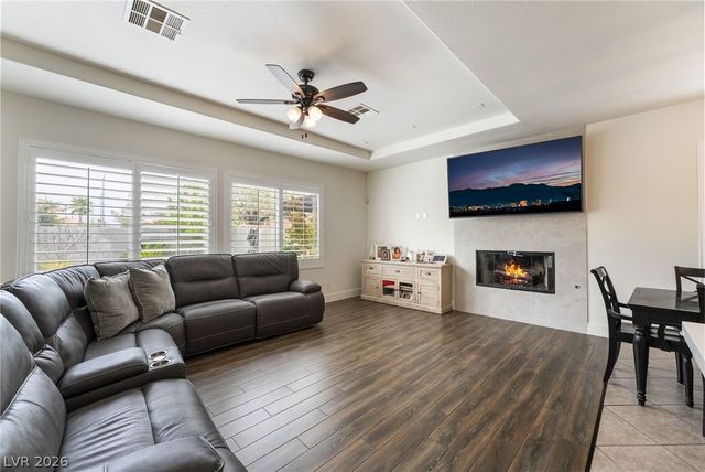 8101 Mountain Forest Court, Las Vegas, NV 89129