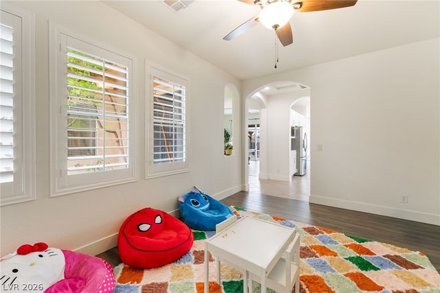 8101 Mountain Forest Court, Las Vegas, NV 89129