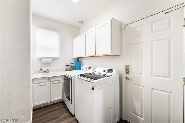 8101 Mountain Forest Court, Las Vegas, NV 89129
