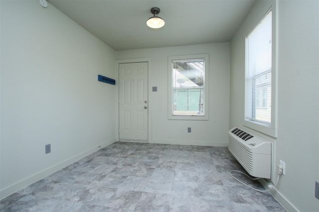 505 E 32nd Street 3, Houston, TX 77018