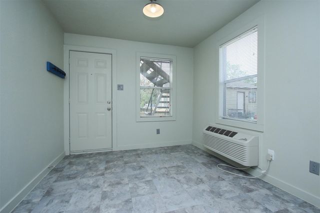 505 E 32nd Street 3, Houston, TX 77018