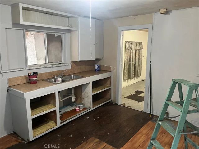 4123 Chevy Chase Drive, Los Angeles, CA 90039