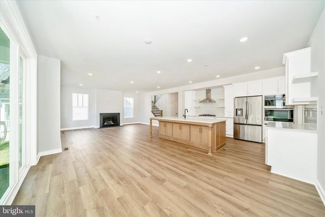 8310 PATIENCE LN, Millersville, MD 21108