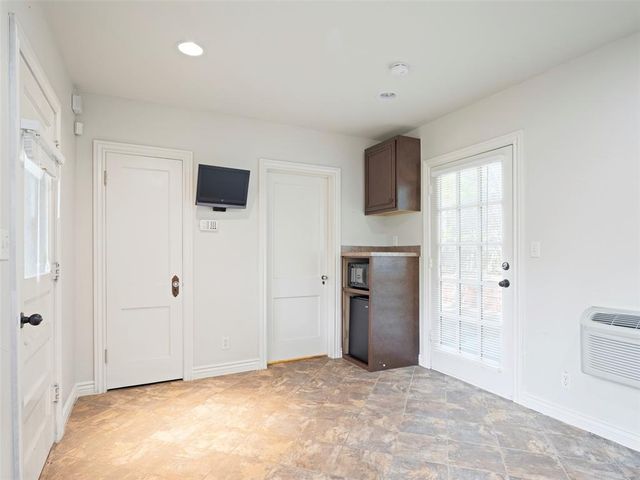527 NW 38th Street, Oklahoma City, OK 73118