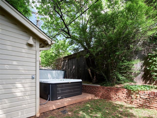 527 NW 38th Street, Oklahoma City, OK 73118
