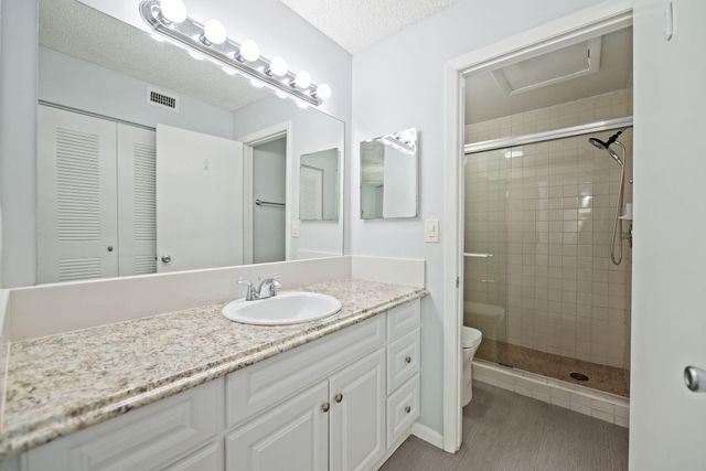 832 NW 92nd Avenue, Plantation, FL 33324