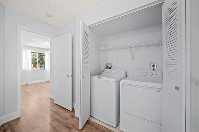 832 NW 92nd Avenue, Plantation, FL 33324