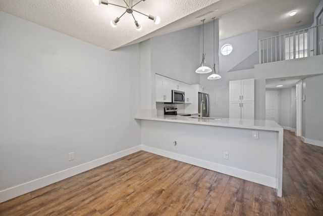 832 NW 92nd Avenue, Plantation, FL 33324