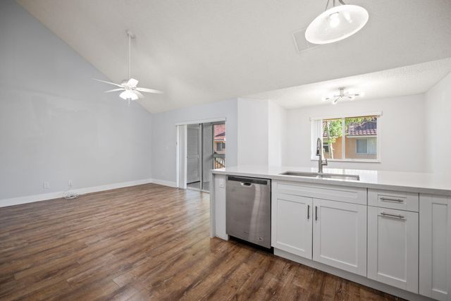 832 NW 92nd Avenue, Plantation, FL 33324