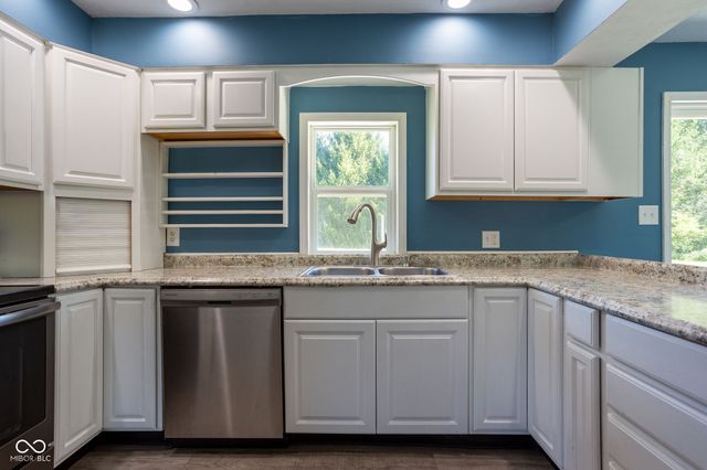 2410 S State Highway 7, North Vernon, IN 47265