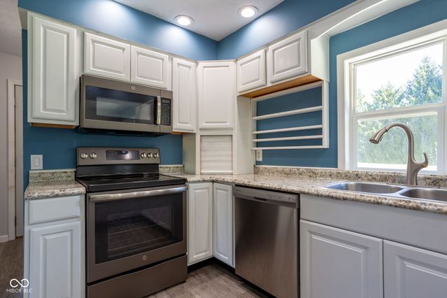 2410 S State Highway 7, North Vernon, IN 47265