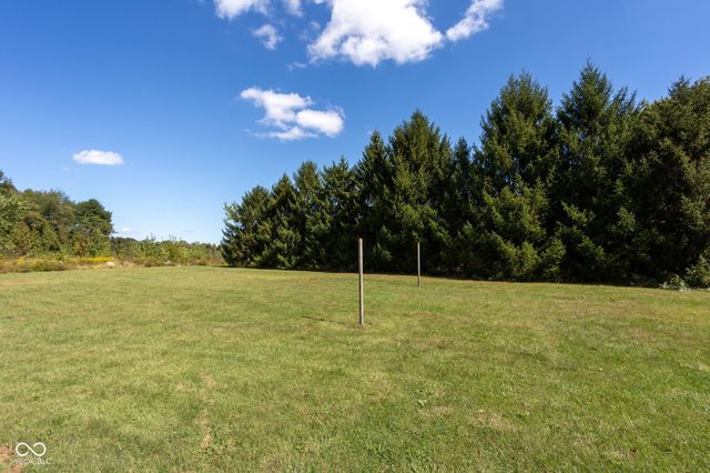 2410 S State Highway 7, North Vernon, IN 47265