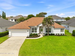 57 SEA WINDS Lane E, Ponte Vedra Beach, FL 32082