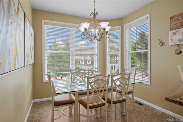 33 Pinehurst Circle, Monroe, NY 10950