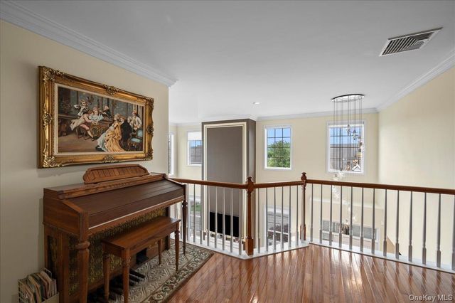 33 Pinehurst Circle, Monroe, NY 10950