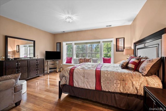 33 Pinehurst Circle, Monroe, NY 10950