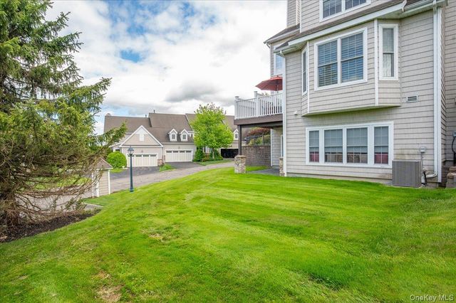 33 Pinehurst Circle, Monroe, NY 10950