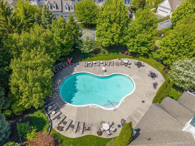 33 Pinehurst Circle, Monroe, NY 10950