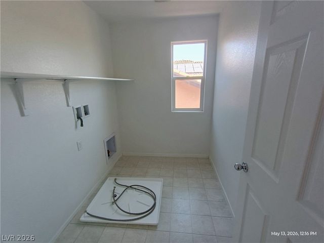 4224 Seclusion Bay Avenue, North Las Vegas, NV 89081