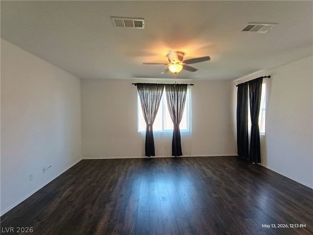 4224 Seclusion Bay Avenue, North Las Vegas, NV 89081