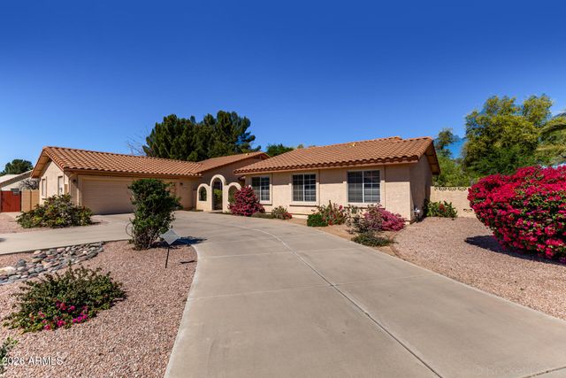 11818 N 56TH Avenue, Glendale, AZ 85304