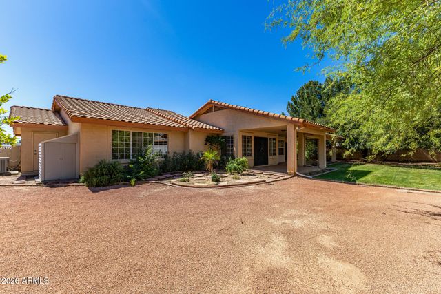 11818 N 56TH Avenue, Glendale, AZ 85304