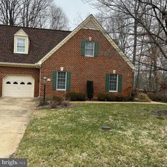 4101 CORBIN HALL LN BASEMENT APARTMENT, Fredericksburg, VA 22408