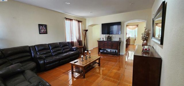 4150 Degas Ct, Stockton, CA 95206