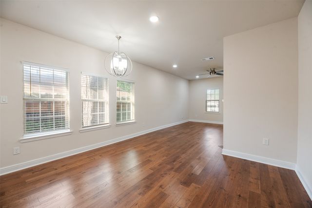 807 Hollywood Avenue, Dallas, TX 75208