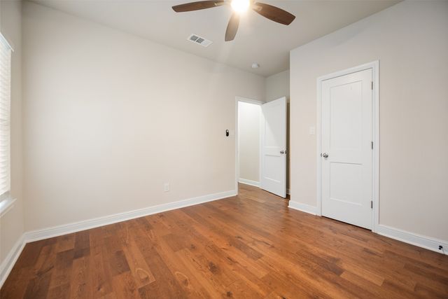 807 Hollywood Avenue, Dallas, TX 75208