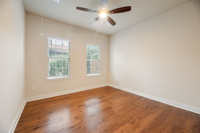 807 Hollywood Avenue, Dallas, TX 75208