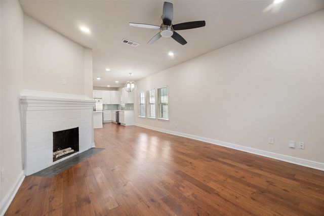 807 Hollywood Avenue, Dallas, TX 75208