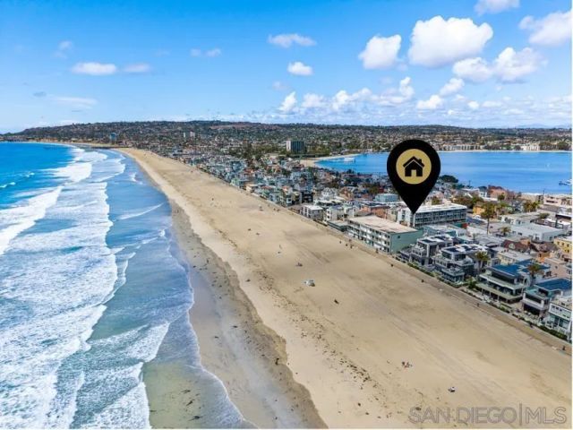 725 Redondo Ct 39, San Diego, CA 92109