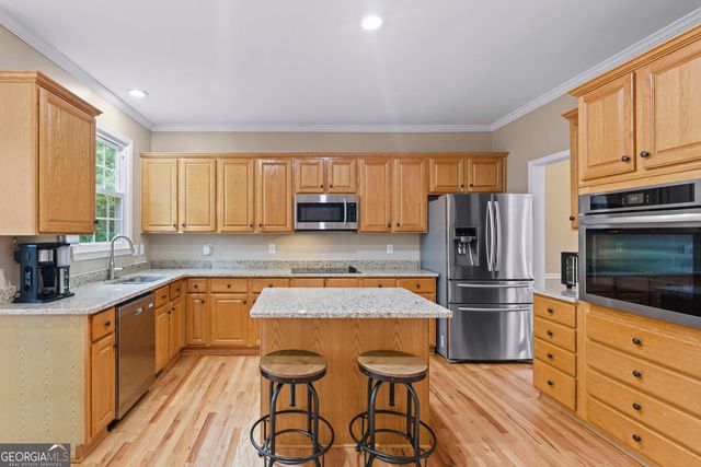 325 Trowbridge Lane, Lawrenceville, GA 30043