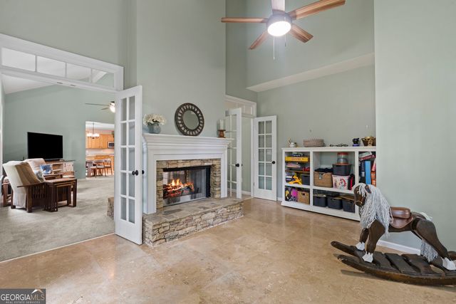 325 Trowbridge Lane, Lawrenceville, GA 30043