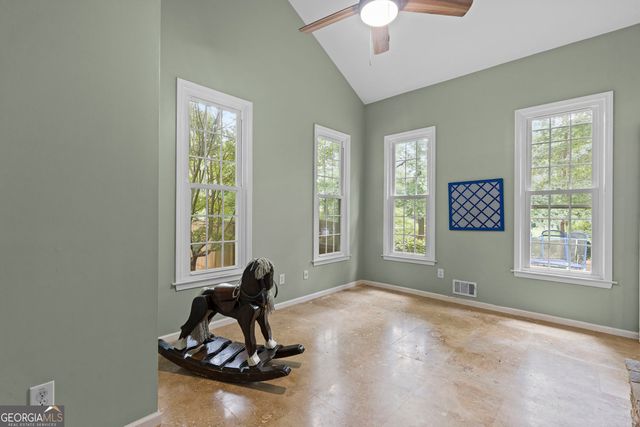 325 Trowbridge Lane, Lawrenceville, GA 30043