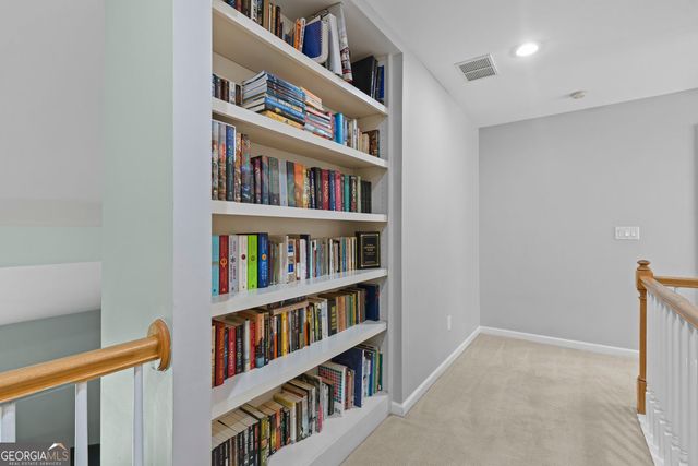 325 Trowbridge Lane, Lawrenceville, GA 30043