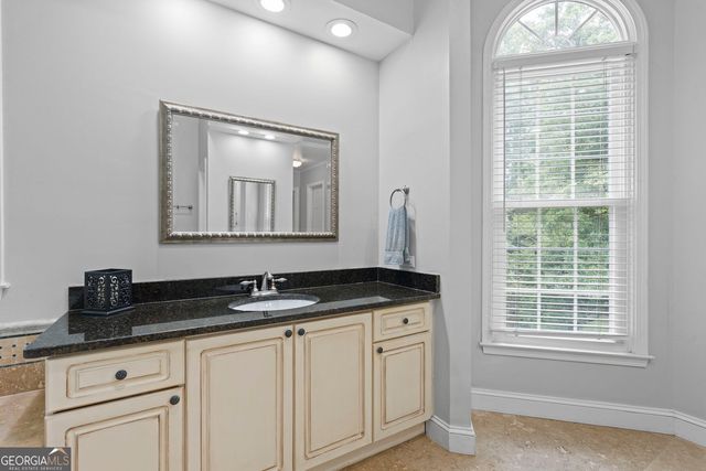 325 Trowbridge Lane, Lawrenceville, GA 30043