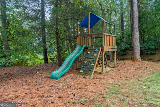 325 Trowbridge Lane, Lawrenceville, GA 30043