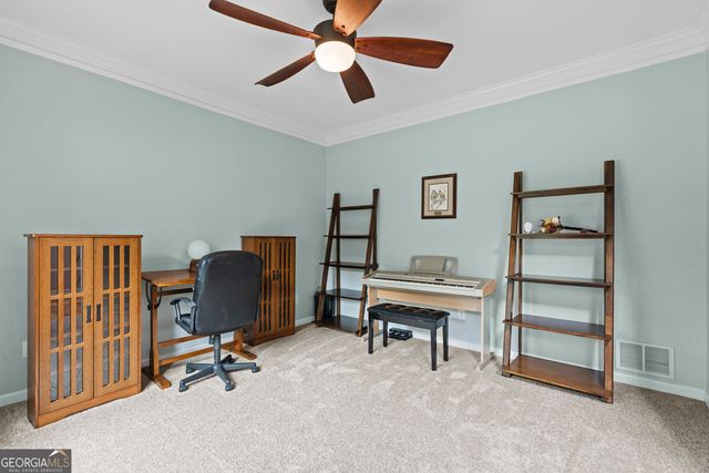 325 Trowbridge Lane, Lawrenceville, GA 30043