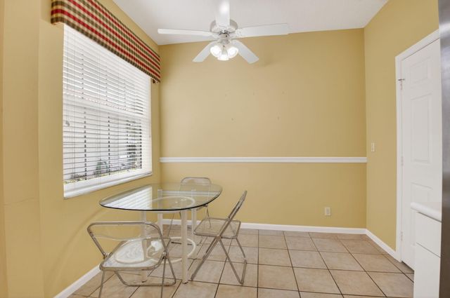 10585 Royal Caribbean Circle, Boynton Beach, FL 33437