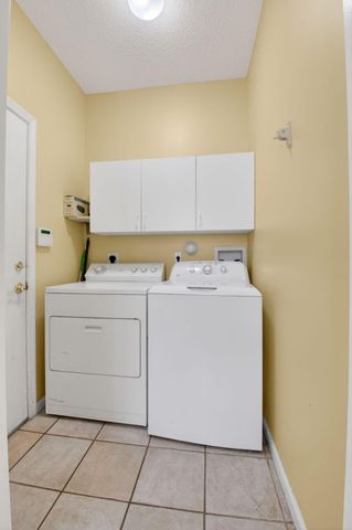 10585 Royal Caribbean Circle, Boynton Beach, FL 33437