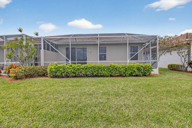 10585 Royal Caribbean Circle, Boynton Beach, FL 33437