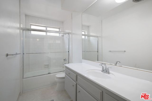 15248 Dickens Street 108, Sherman Oaks, CA 91403