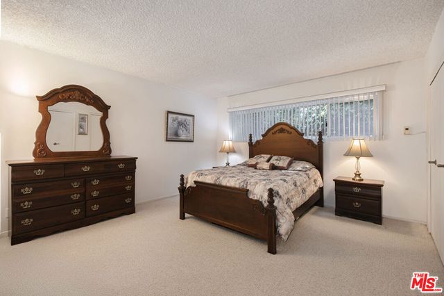 15248 Dickens Street 108, Sherman Oaks, CA 91403