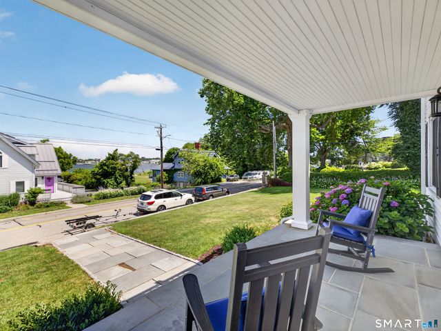 415 Pequot Avenue, New London, CT 06320