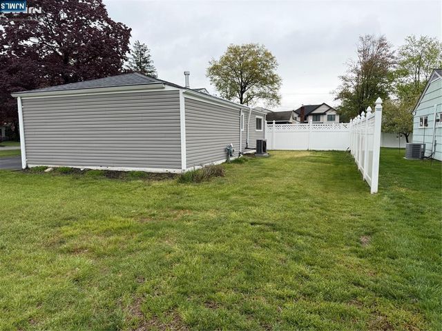 21 Daned Road, Emerson, NJ 07630
