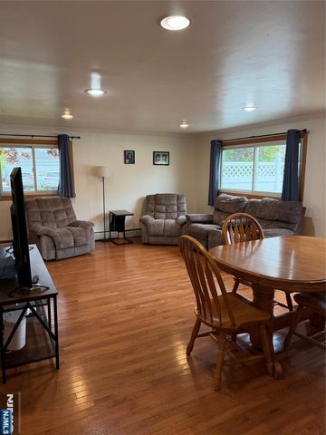21 Daned Road, Emerson, NJ 07630