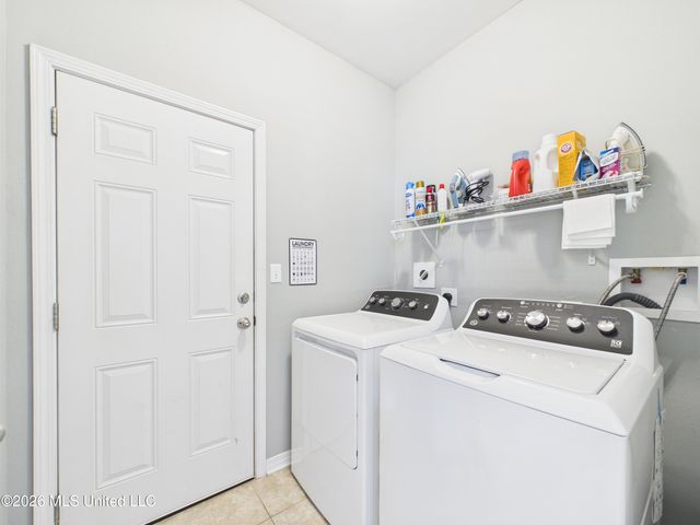 2501 Rhonda Avenue, Ocean Springs, MS 39564